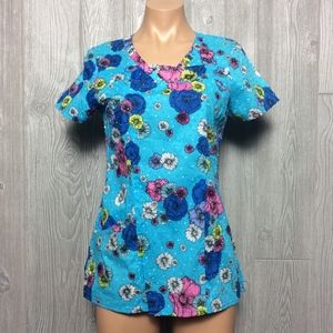 New Pretty Floral Scrub Top